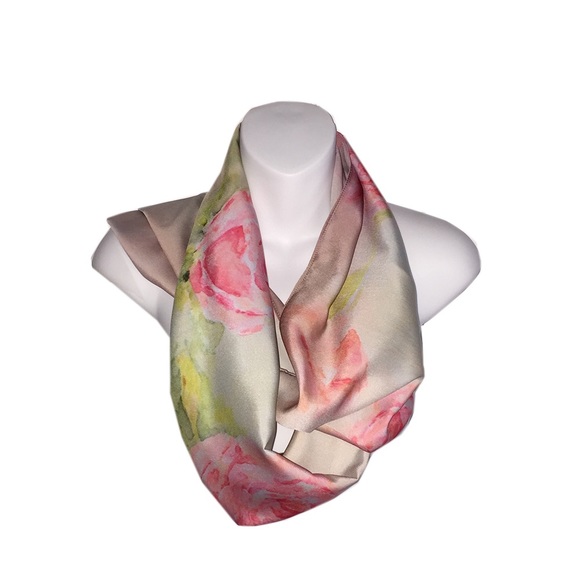 Silk scarf Rose garden hand made - Picture 1 of 5
